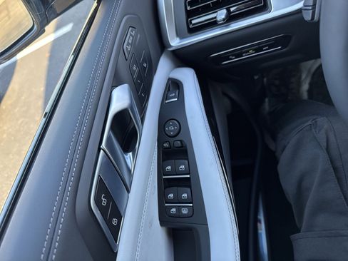New 2026 BMW X7 xDrive40i w/ M Sport Package image 9