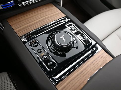 New 2026 Rolls-Royce Cullinan AWD/4WD image 22