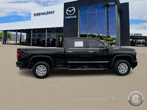 Used 2024 Chevrolet Silverado 3500 High Country image 10