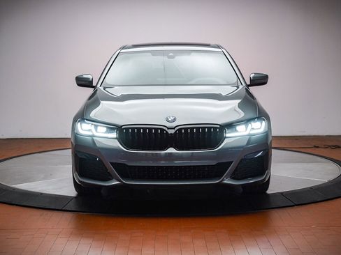 Used 2023 BMW 530e w/ M Sport Package RWD image 7