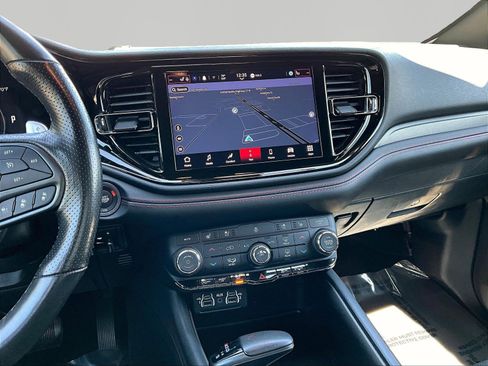 Used 2024 Dodge Durango GT AWD/4WD image 9