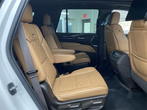 Used 2021 Cadillac Escalade Premium Luxury w/ Driver Assist Tech Package image 18