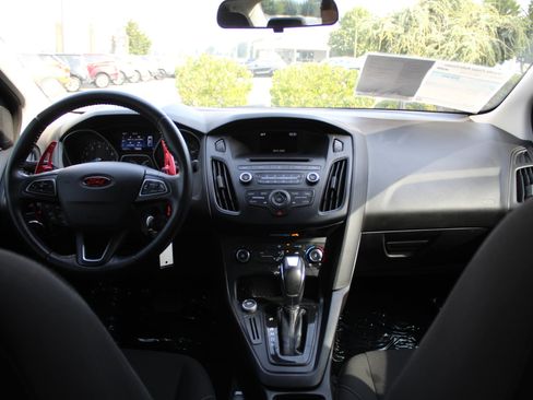 Used 2016 Ford Focus SE w/ SE Sport Package FWD image 22