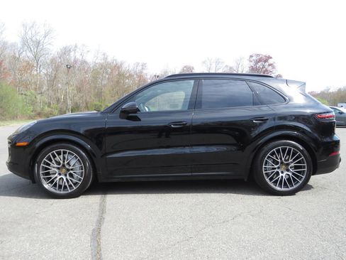 Used 2021 Porsche Cayenne Turbo AWD/4WD image 8