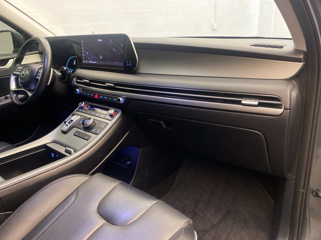 Used 2023 Hyundai Palisade SEL w/ Cargo Package FWD image 25