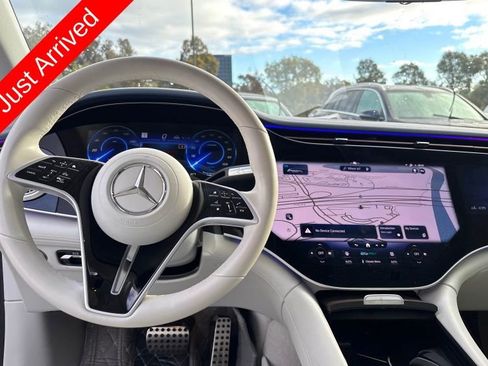 Used 2023 Mercedes-Benz EQS 580 4MATIC SUV image 4