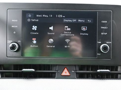 Used 2025 Kia Sportage LX AWD/4WD image 40