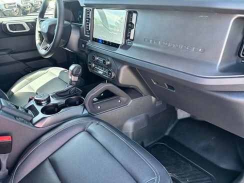New 2026 Ford Bronco Badlands AWD/4WD image 21