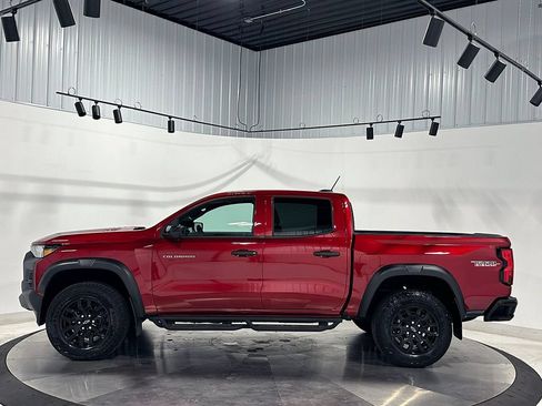 Used 2024 Chevrolet Colorado Trail Boss w/ Advanced Trailering Package AWD/4WD image 17