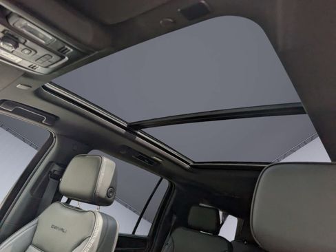 Certified 2024 GMC Yukon XL Denali AWD/4WD image 20