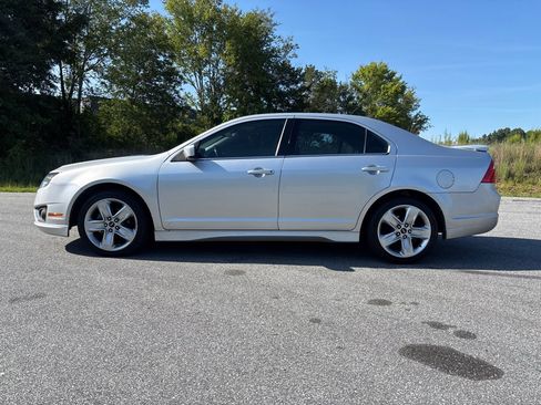 Used 2012 Ford Fusion Sport FWD image 2