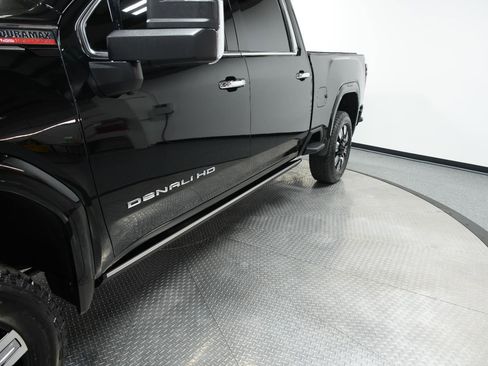 Used 2025 GMC Sierra 2500 Denali w/ Denali Reserve Package image 5