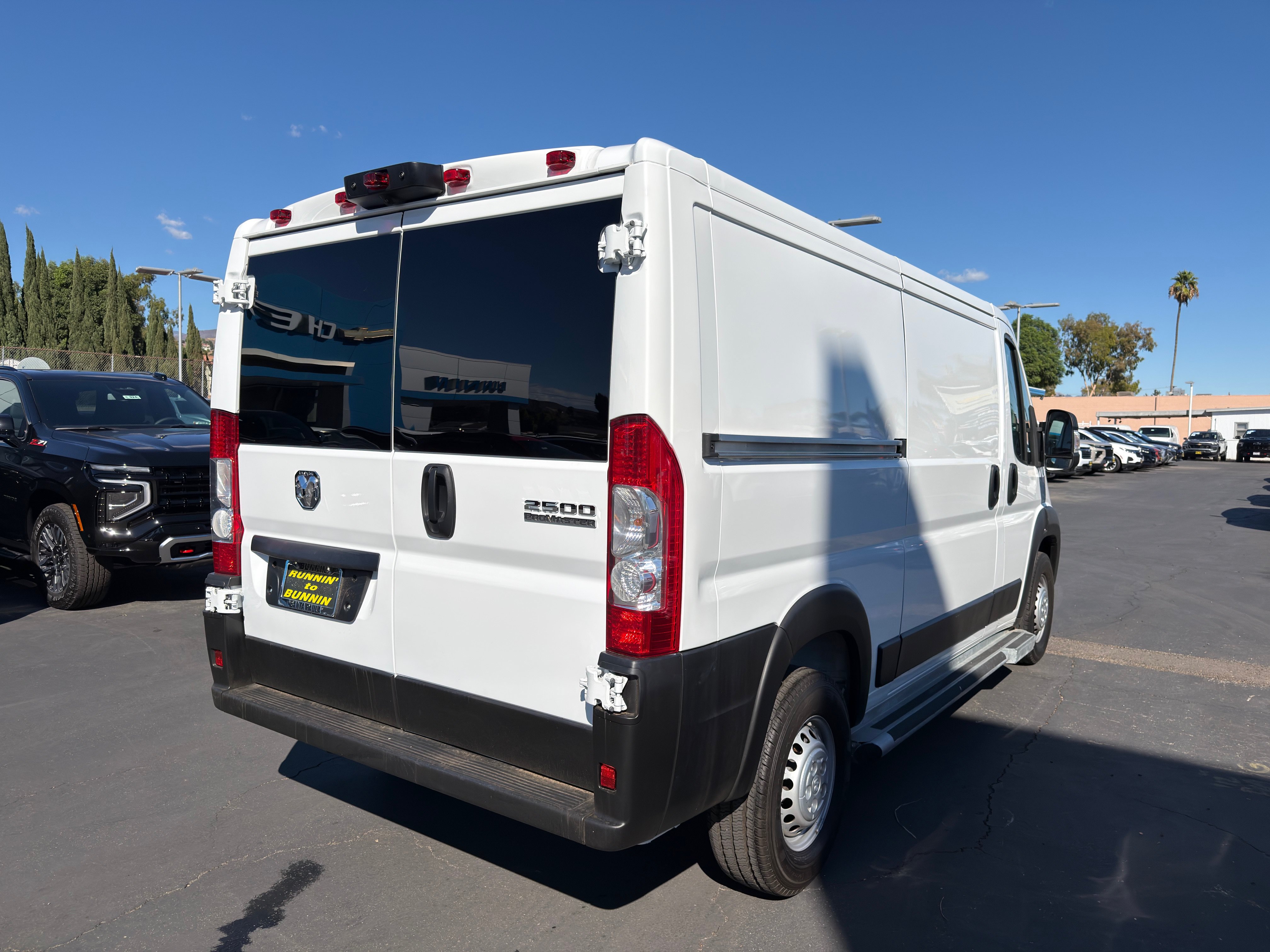 Used 2025 RAM ProMaster 2500 w/ U-Haul Equipment Group FWD image 8