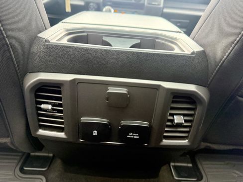 Used 2018 Ford F150 XLT w/ Equipment Group 302A Luxury AWD/4WD image 29