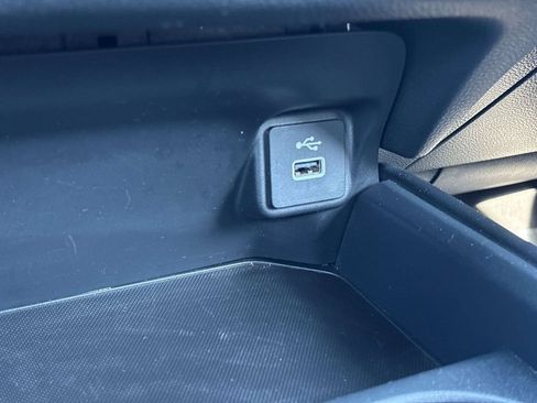 Used 2025 Honda HR-V Sport image 25