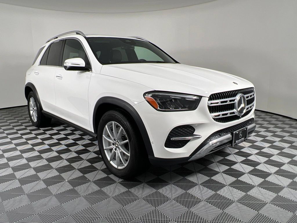 Used 2024 Mercedes-Benz GLE 450e 4MATIC image 2