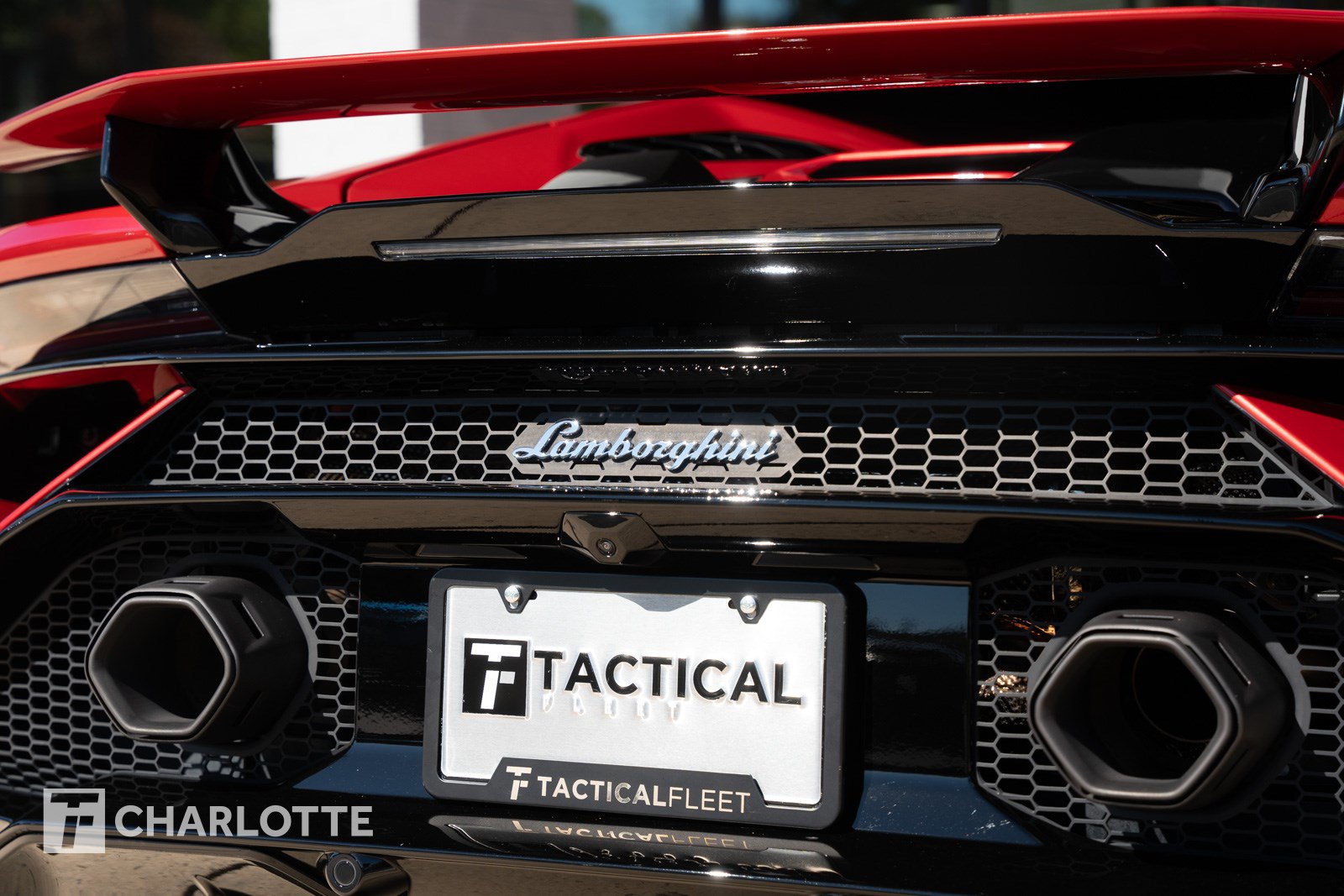 Used 2023 Lamborghini Huracan Tecnica RWD image 18