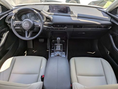 Certified 2025 MAZDA CX-30 AWD 2.5 S w/ Preferred Package image 17
