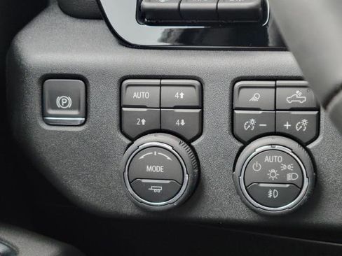 New 2026 Chevrolet Silverado 1500 High Country w/ Technology Package image 12