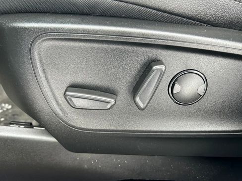 Used 2022 Ford Escape SEL image 19