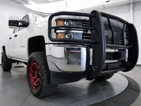 Used 2018 Chevrolet Silverado 2500 W/T w/ WT Fleet Convenience Package AWD/4WD image 36