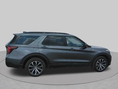 Used 2026 Ford Explorer ST-Line AWD/4WD image 6