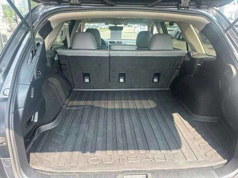 Used 2019 Subaru Outback 2.5i Limited AWD/4WD image 5