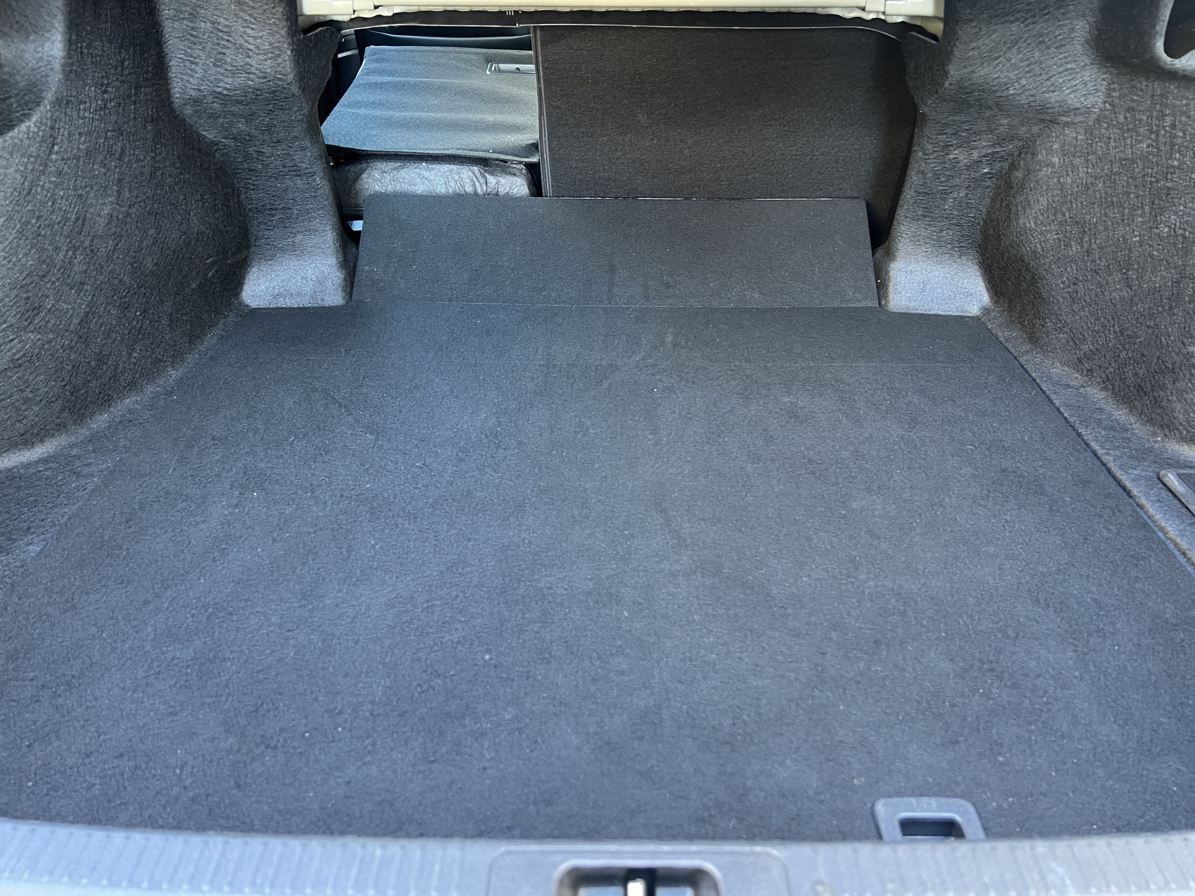 Used 2025 Toyota Camry SE FWD image 17