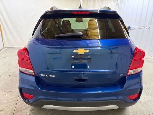 Used 2020 Chevrolet Trax LT w/ LPO, Protection Package AWD/4WD image 7