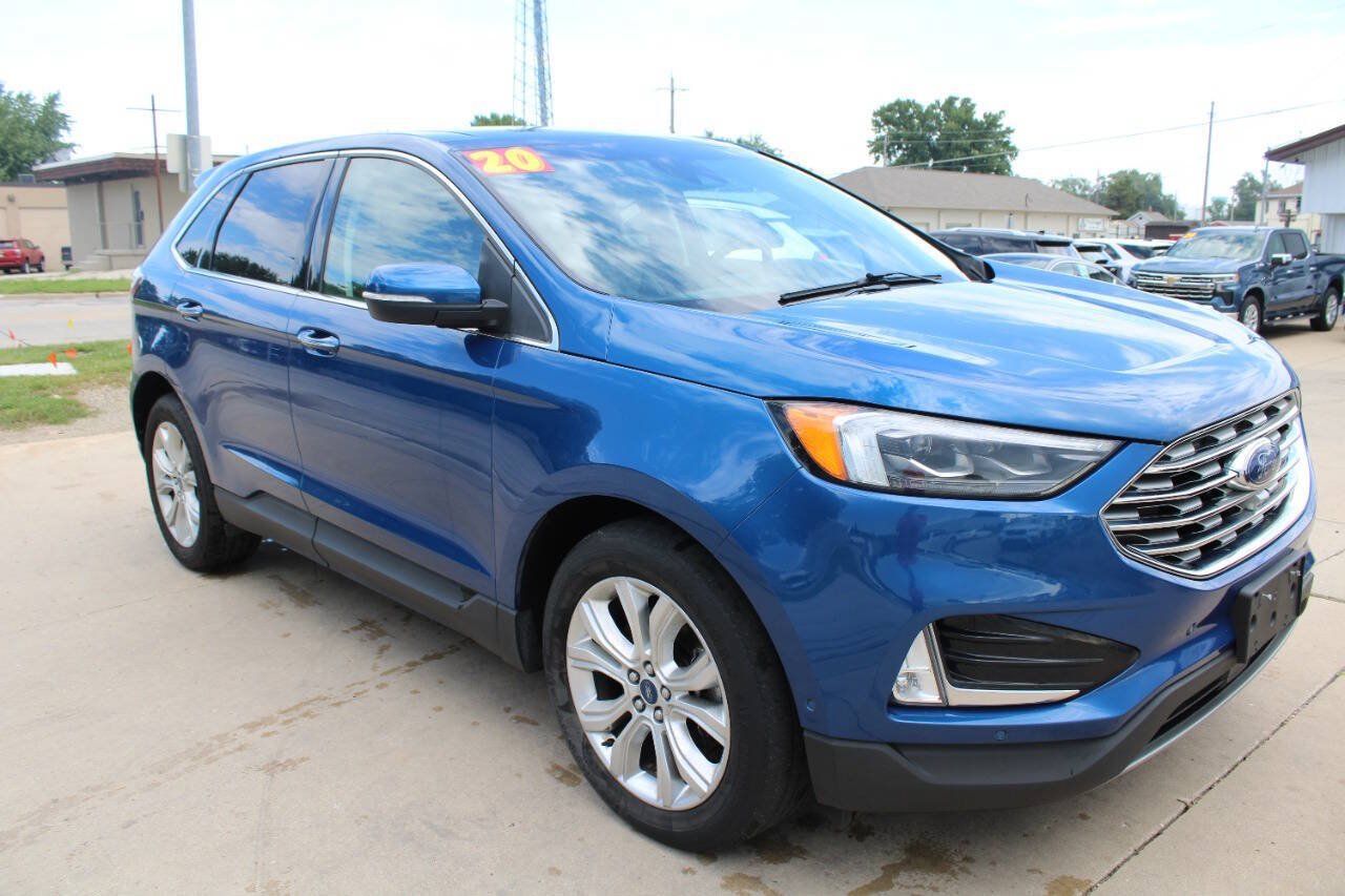 Used 2020 Ford Edge Titanium w/ Equipment Group 301A AWD/4WD image 8
