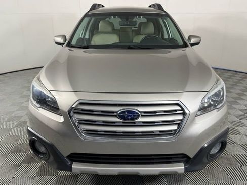 Used 2017 Subaru Outback 2.5i Limited image 10