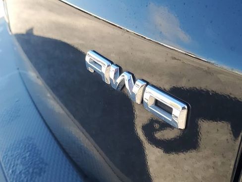 Certified 2022 Ford Escape Titanium w/ Class II Trailer Tow Package image 7