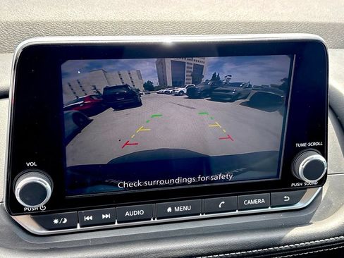 Used 2026 Nissan Rogue S FWD image 16