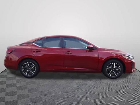 Used 2024 Nissan Sentra SV FWD image 4