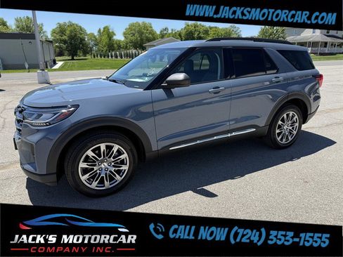Used 2025 Ford Explorer Active w/ Active Comfort Package AWD/4WD image 11