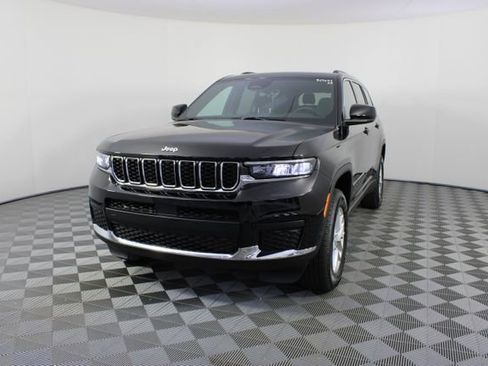 New 2026 Jeep Grand Cherokee L Laredo AWD/4WD image 23