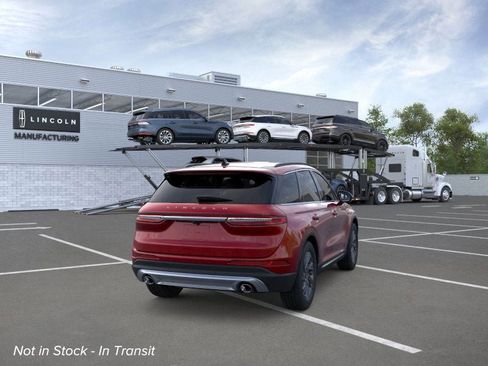 New 2026 Lincoln Corsair Premiere image 8