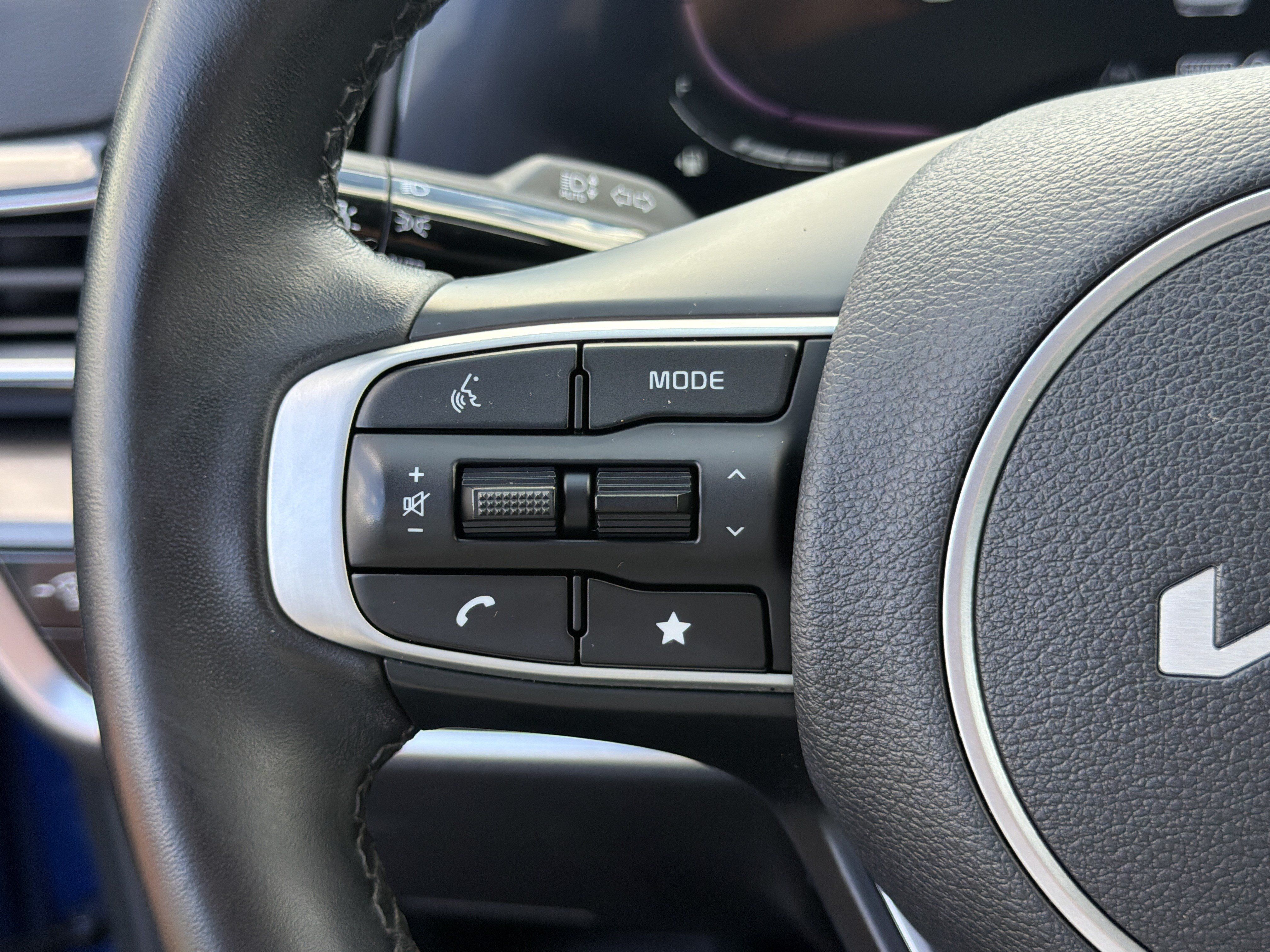 Certified 2023 Kia Sportage EX FWD image 25