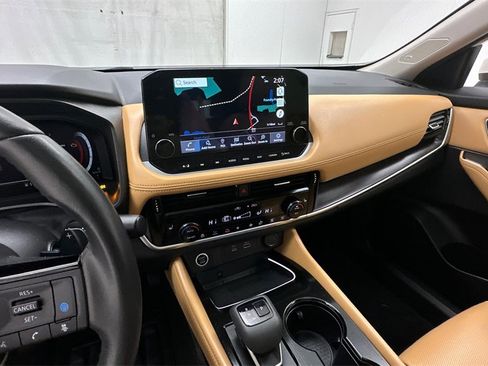 Certified 2023 Nissan Rogue Platinum w/ Platinum Premium Package image 13