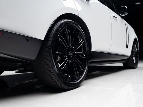 Used 2023 Land Rover Range Rover SE image 75