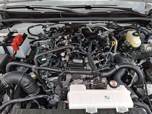 Used 2025 Toyota 4Runner SR5 image 28