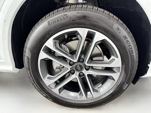Certified 2025 Audi Q5 Premium Plus w/ Premium Plus AWD/4WD image 32