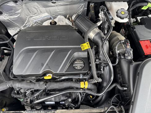 Certified 2024 Chevrolet Trax LT w/ Driver Confidence Package image 42