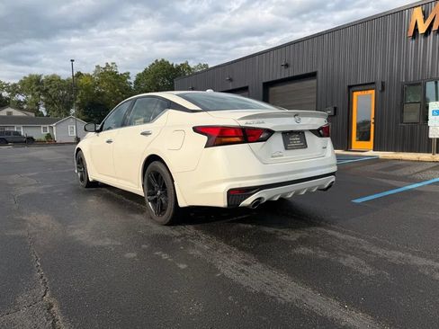 Used 2019 Nissan Altima 2.5 SL AWD/4WD image 2