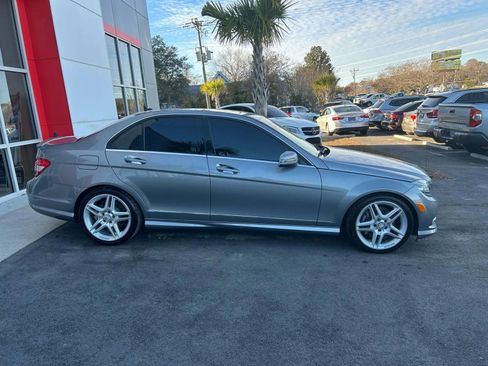 Used 2011 Mercedes-Benz C 350 Sport image 7