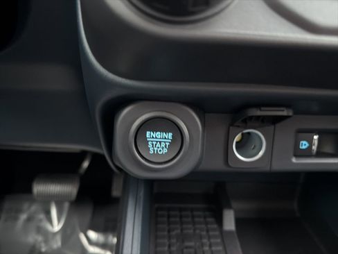 New 2025 Ford Maverick Tremor image 33