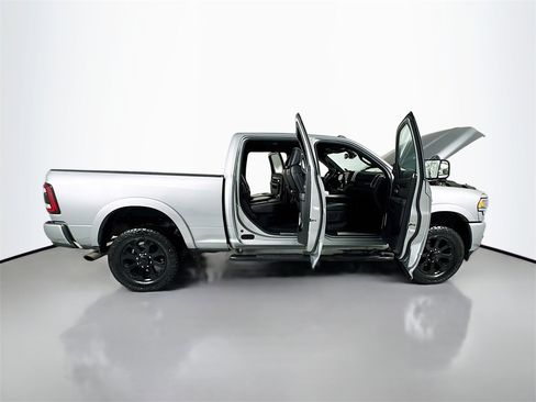 Used 2022 RAM 2500 Laramie image 31