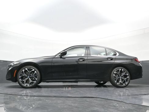New 2026 BMW 330i xDrive Sedan w/ Premium Package AWD/4WD image 25