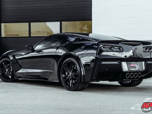 Used 2016 Chevrolet Corvette Stingray Coupe RWD image 57