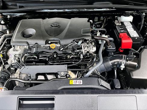 Used 2023 Toyota Camry SE w/ Audio Upgrade Package FWD image 10